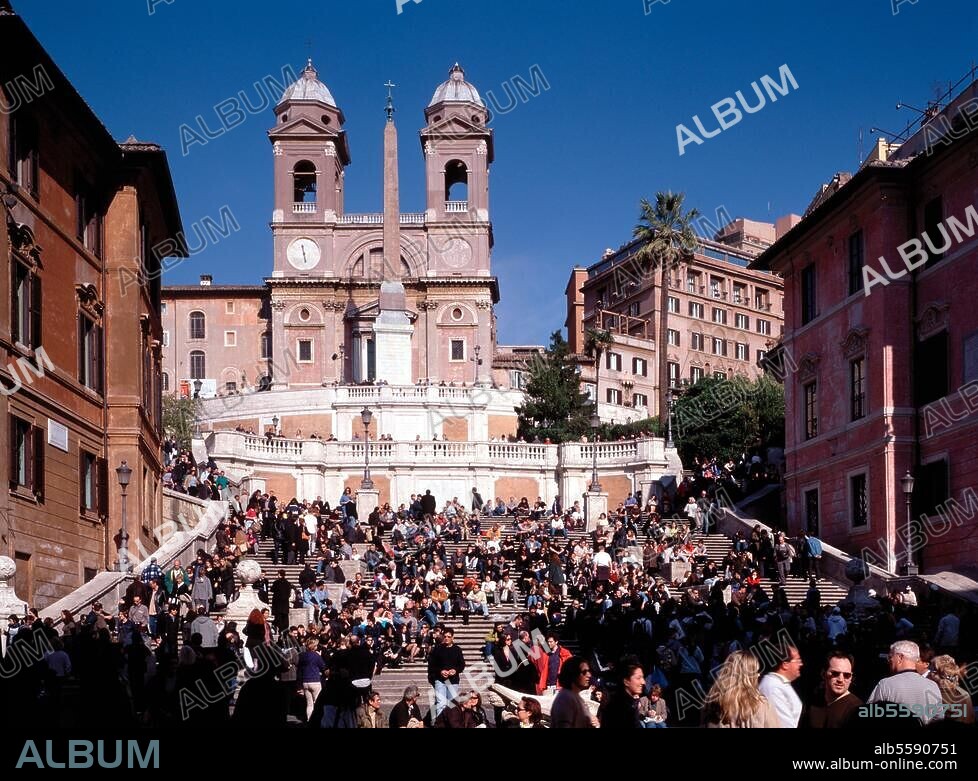 Rom, Spanische Treppe und Kirche Trinità dei Monti. © Jochen Helle Format / Filmsize: 6 × 7 cm.