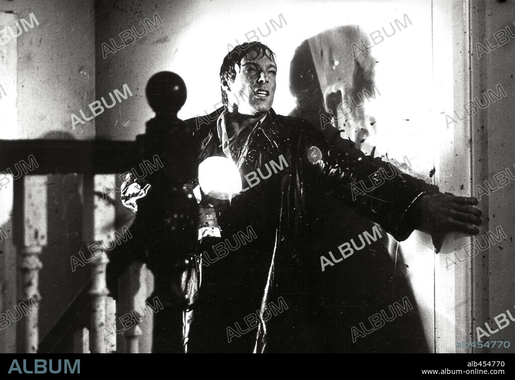 RICHARD CHAMBERLAIN en LA ÚLTIMA OLA, 1977 (THE LAST WAVE), dirigida por PETER WEIR. Copyright WORLD NORTHAL.