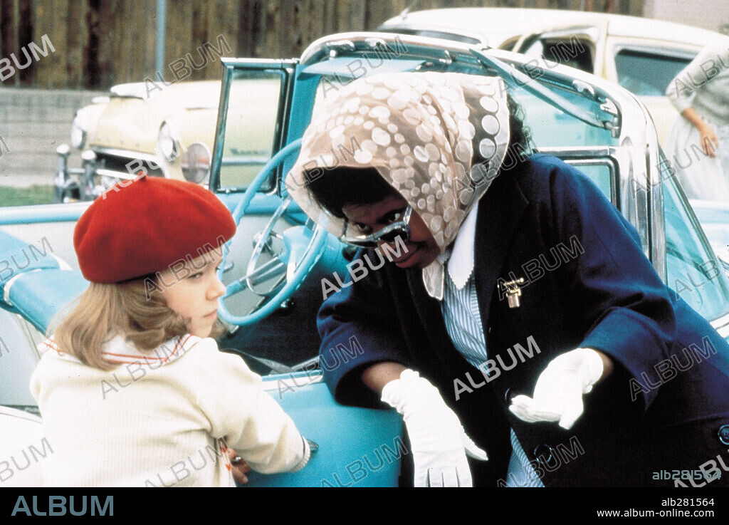 TINA MAJORINO et WHOOPI GOLDBERG dans CORRINA, CORRINA, 1994. Copyright NEW LINE CINEMA.