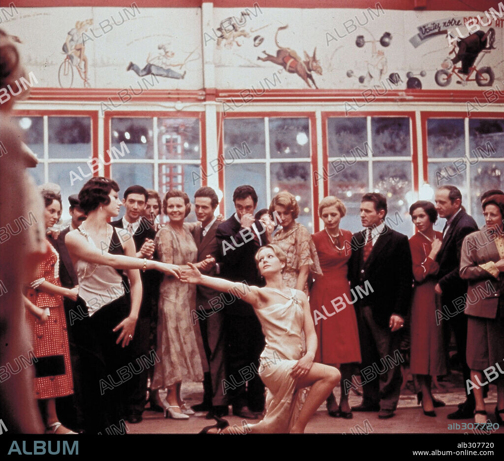 DOMINIQUE SANDA y STEFANIA SANDRELLI en EL CONFORMISTA, 1970 (IL CONFORMISTA), dirigida por BERNARDO BERTOLUCCI. Copyright MARS/MARIANNE/MARAN.