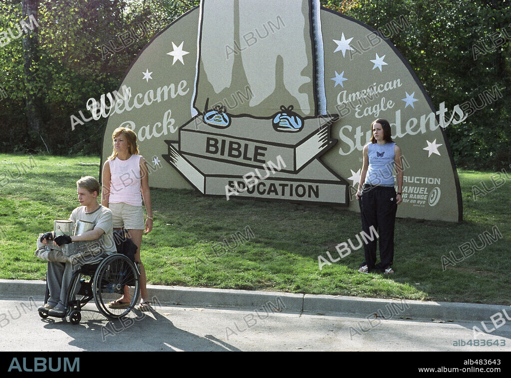 JENA MALONE, MACAULAY CULKIN and MANDY MOORE in SAVED!, 2004, directed by BRIAN DANNELLY. Copyright UNITED ARTISTS / PERA, DIYAH.
