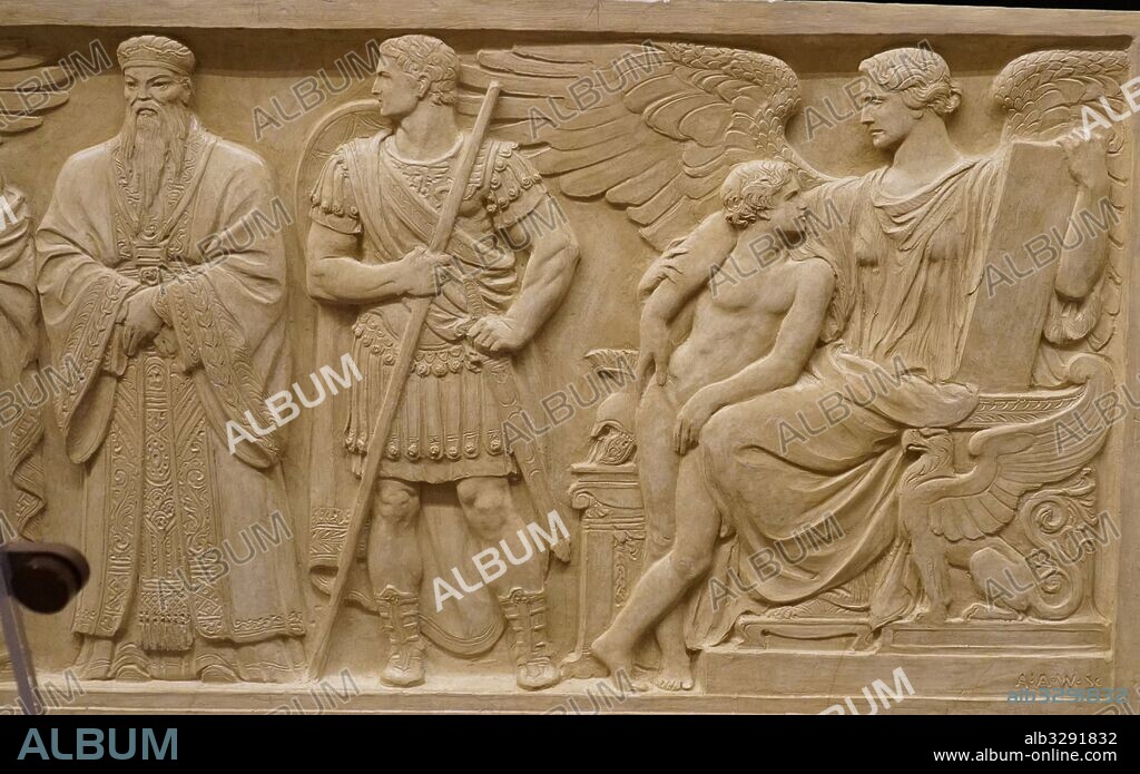 Relief depicting the figures of Chinese philosopher Confucius, Octavian and the muse of History. Octavian known as Augustus (63 BC – 14 AD) was the founder of the Roman Empire and its first Emperor, ruling from 27 BC until his death. US Supreme Court, Washington DC. USA.