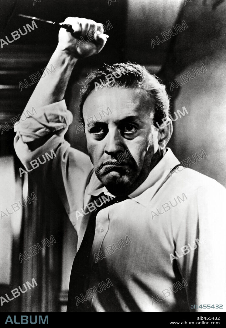 LEE J. COBB in 12 ANGRY MEN, 1957, directed by SIDNEY LUMET. Copyright UNITED ARTISTS.