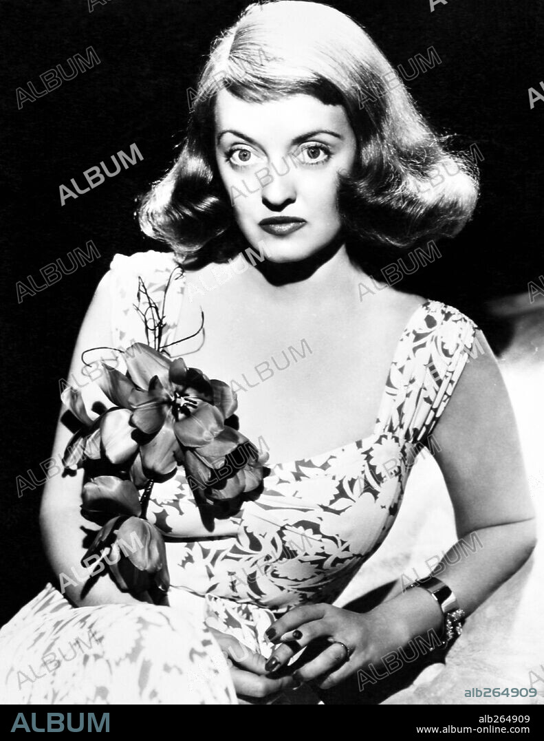 BETTE DAVIS in THE BRIDE CAME C. O. D., 1941, directed by WILLIAM KEIGHLEY. Copyright WARNER BROS/FIRST NATIONAL.