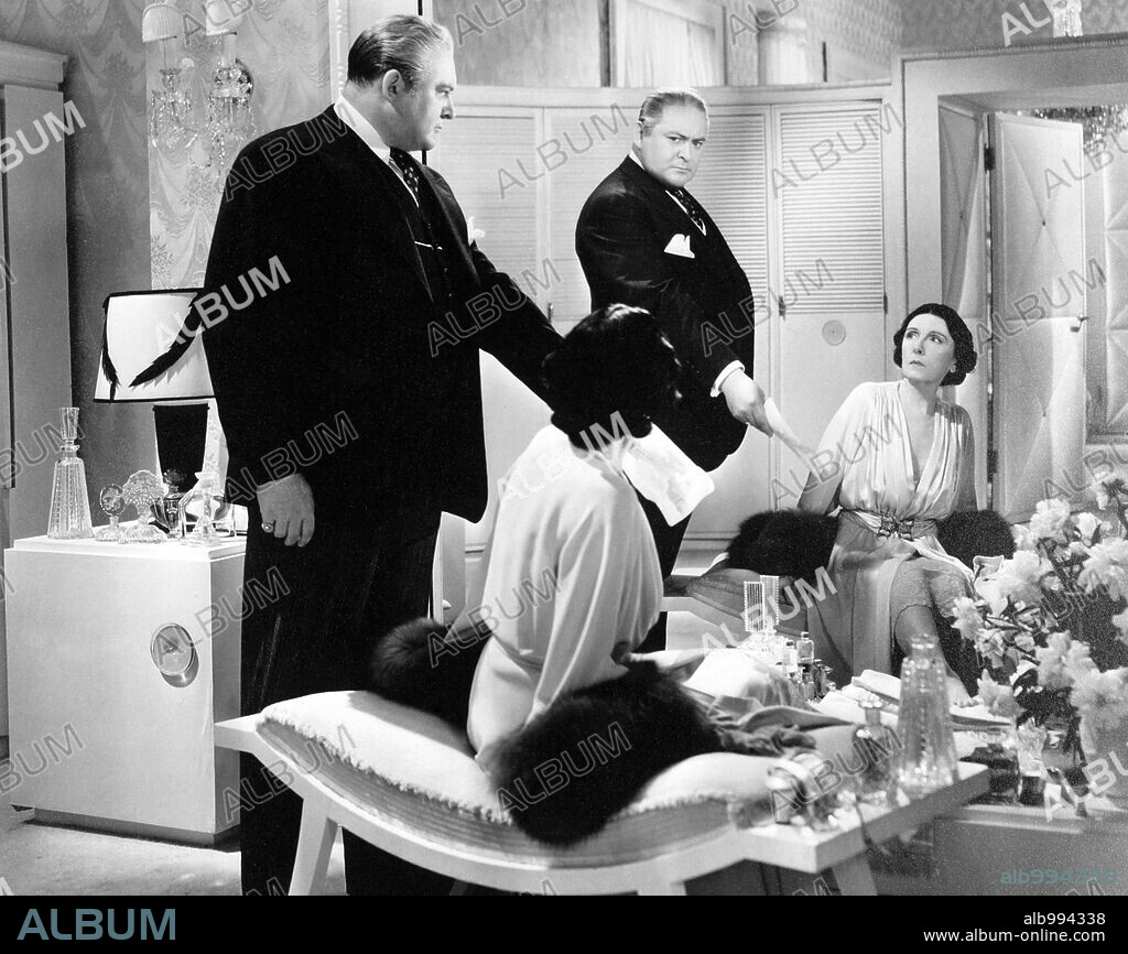 EDWARD ARNOLD and MARY NASH in EASY LIVING, 1937, directed by MITCHELL LEISEN. Copyright PARAMOUNT PICTURES.