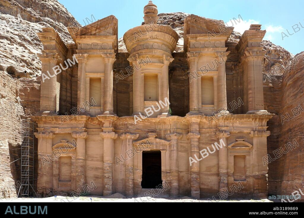 Petra. Importante enclave arqueológico en Jordania. Capital del antiguo reino Nabateo.