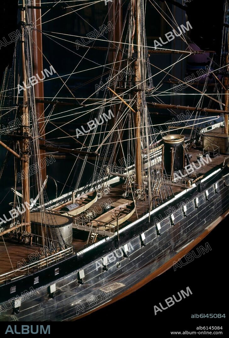 MODELO A ESCALA DE LA FRAGATA NUMANCIA, EL PRIMER BARCO BLINDADO QUE DIO LA VUELTA AL MUNDO AL MANDO DE MENDEZ NUÑEZ.