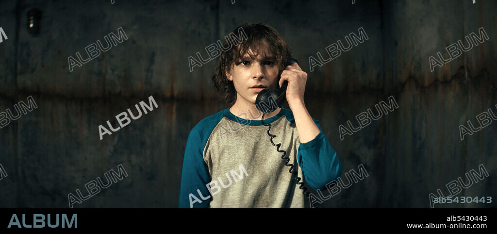MASON THAMES en BLACK PHONE, 2021 (THE BLACK PHONE), dirigida por SCOTT DERRICKSON. Copyright Blumhouse Productions / Universal Pictures.