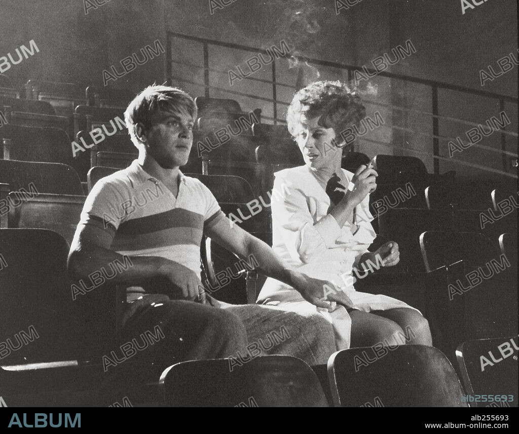 MAGALI NOEL en AMARCORD, 1973, dirigida por FEDERICO FELLINI. Copyright F.C. ROME/P.E.C.F.PARIS.