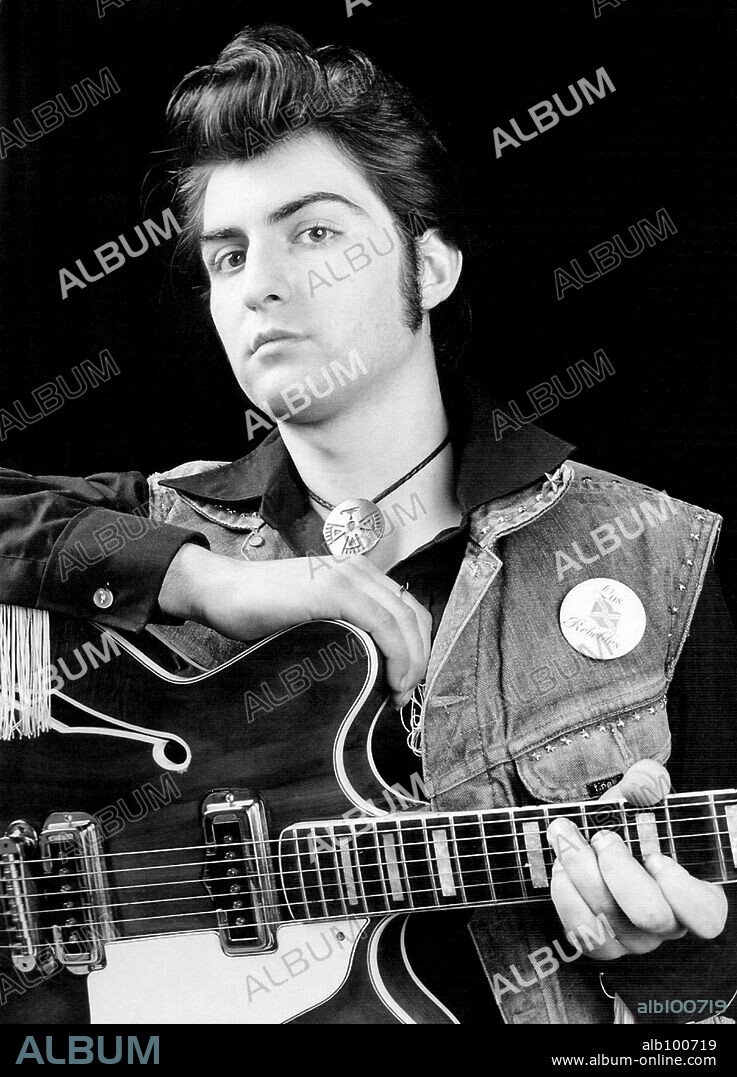 Carlos Segarra, cantante del famoso grupo rockabilly Los Rebeldes.