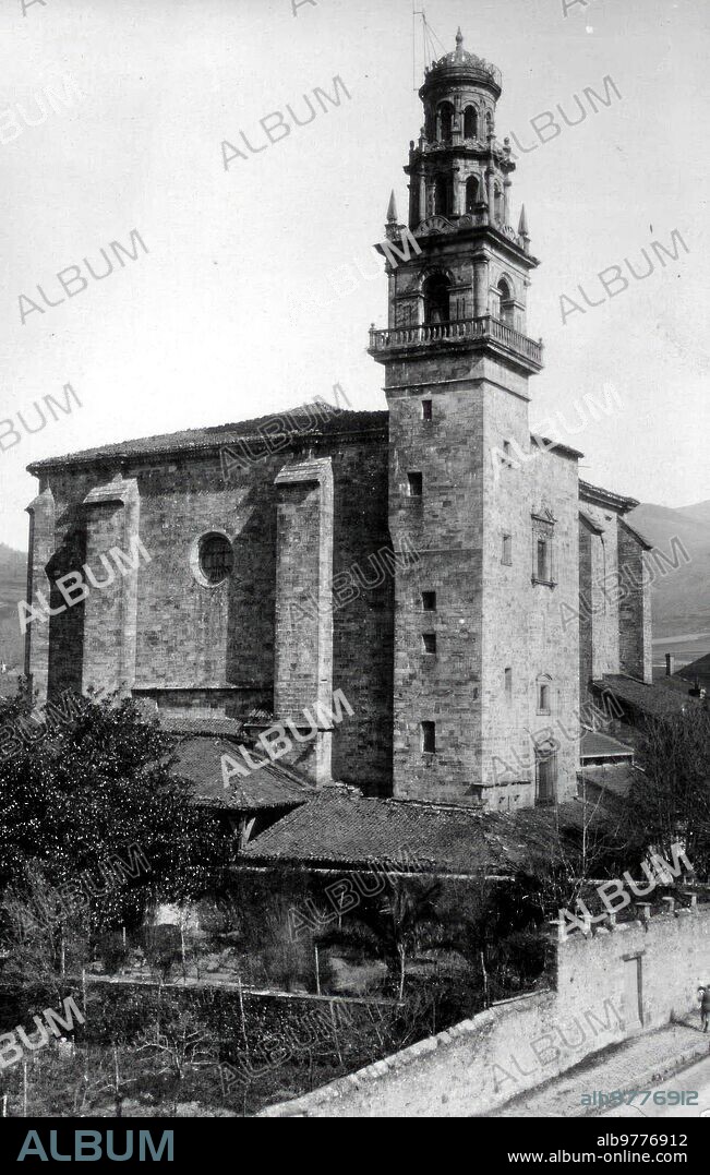 1920. Iglesia parroquial del pueblo Elorrio (Vizcaya).