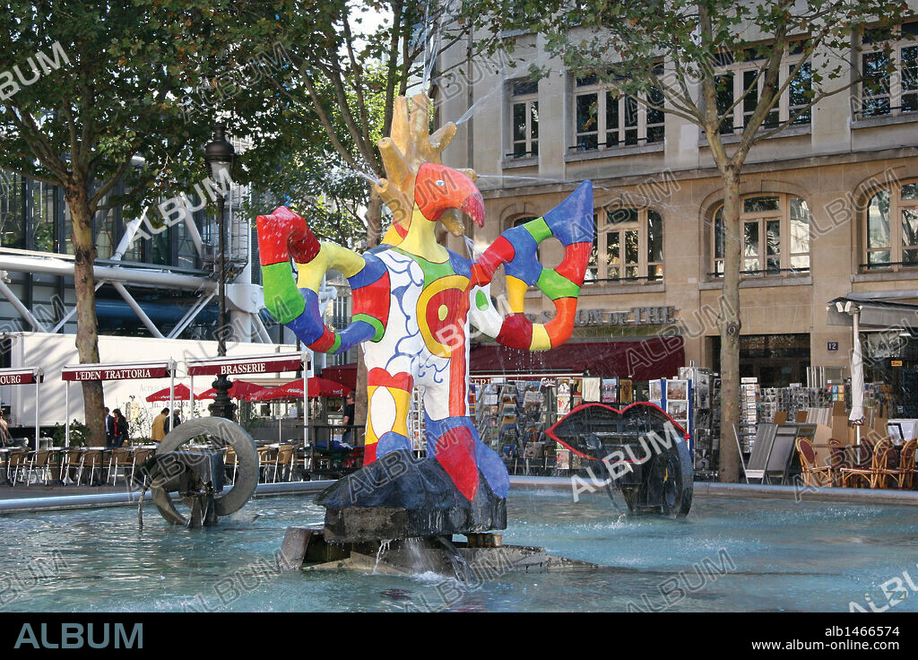 NIKI DE SAINT-PHALLE y JEAN TINGUELY. FRANCIA PARIS. Vista parcial de la moderna FUENTE didicada a STRAVINSKY. Adornada con diversas esculturas móviles obra de Niki de St-Phale y Jean Tinguely.