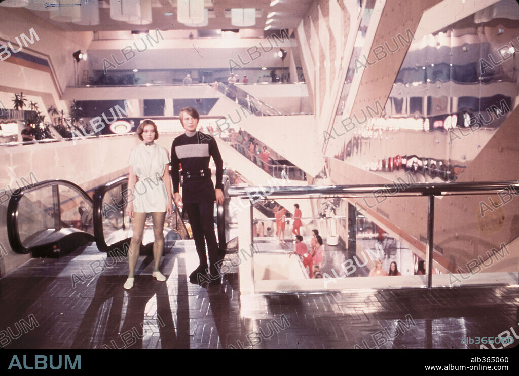 JENNY AGUTTER und MICHAEL YORK in LOGAN'S RUN, 1976, unter der Regie von MICHAEL ANDERSON. Copyright M.G.M.