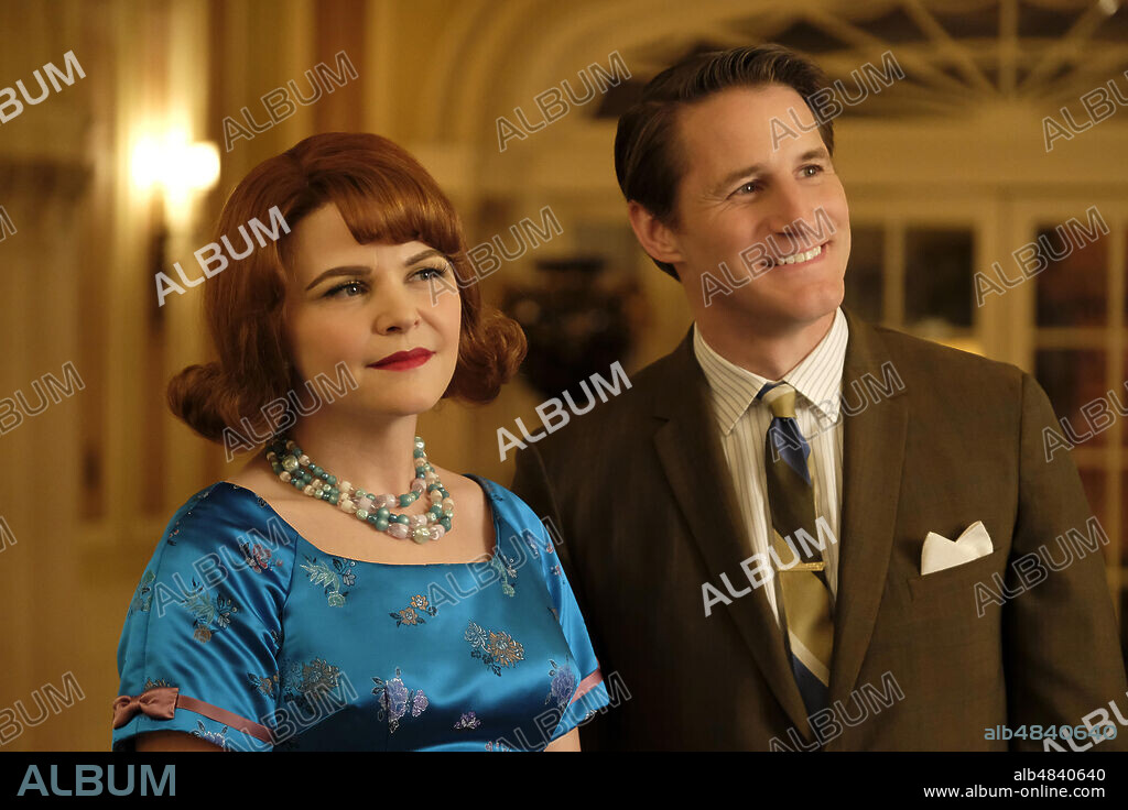 GINNIFER GOODWIN and SAM JAEGER in WHY WOMEN KILL, 2020, directed by MARC CHERRY. Copyright IMAGINE ENTERTAINMENT / CBS TELEVISION STUDIOS.
