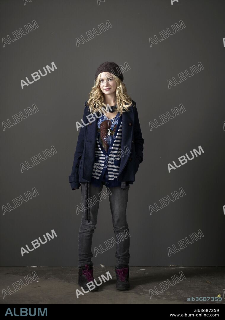 BRITT ROBERTSON en UNA VIDA INESPERADA, 2010 (LIFE UNEXPECTED). Copyright CBS PRODUCTIONS.