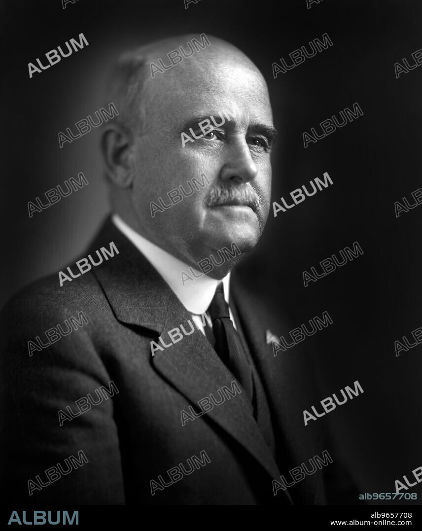 William Brown McKinley, Representative from Illinois 1905-13, 1915-21, 1921-26, Head and Shoulders Portrait, Washington DC, USA, Harris & Ewing, 1910's.