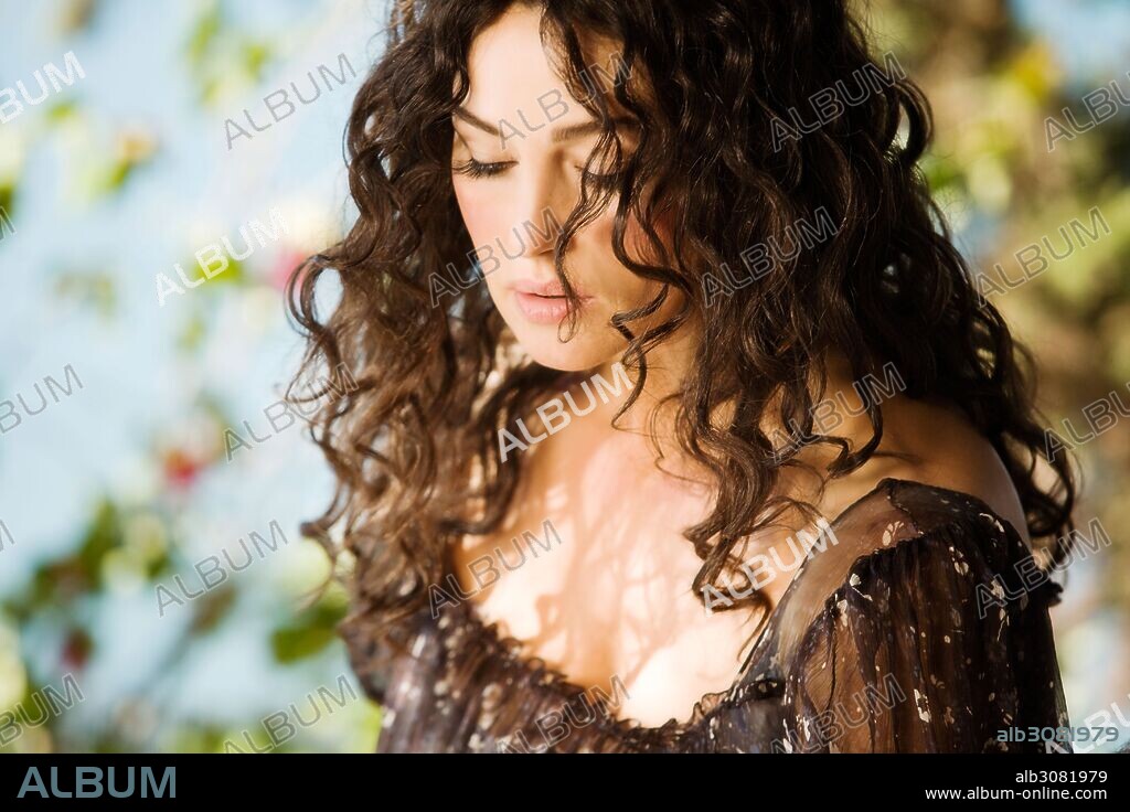 MONICA BELLUCCI in THE AGES OF LOVE, 2011 (MANUALE D'AM3RE). Copyright FILMAURO.
