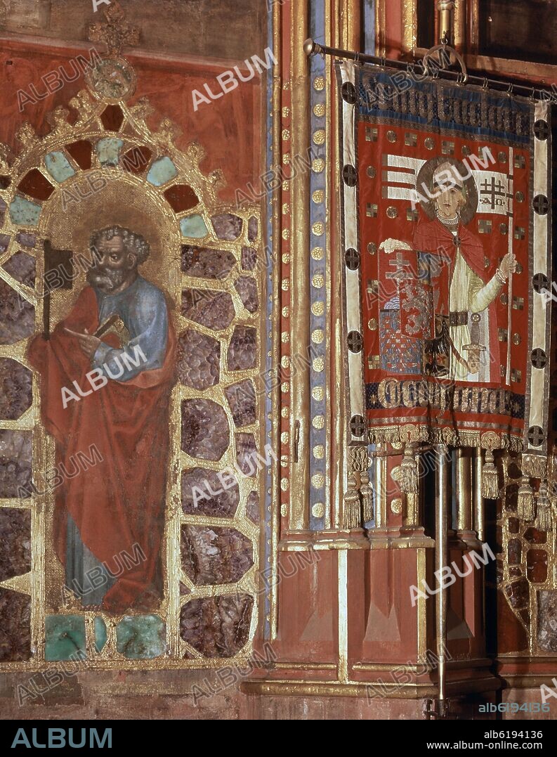 CAPILLA DE SAN WENCESLAO - ESTANDARTE DEL SANTO Y SAN PEDRO.