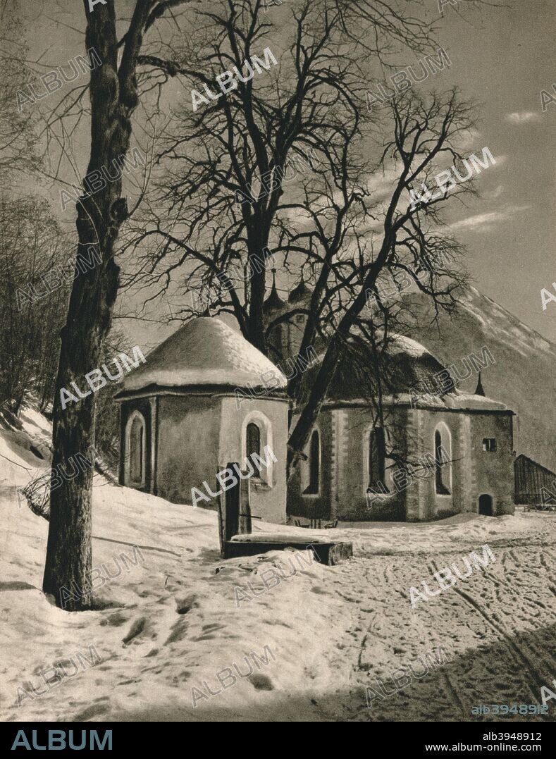 'Oberstdorf (Allgau). Lorettokapelle', 1931. From Deutschland by Kurt Hielscher. [F. A. Brockhaus, Leipzig, 1931].