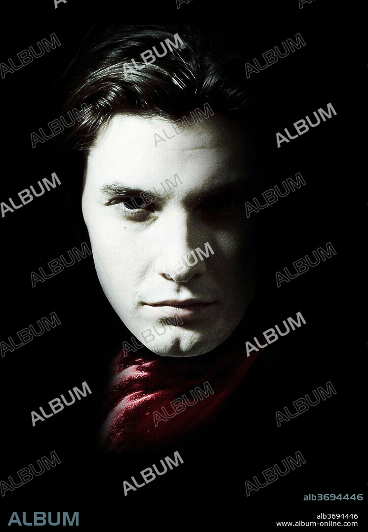 BEN BARNES in DORIAN GRAY, 2009, directed by OLIVER PARKER. Copyright EALING STUDIOS.