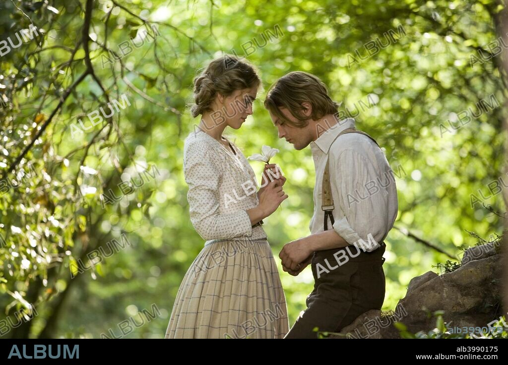 KEIRA KNIGHTLEY y MICHAEL PITT en SEDA, 2007 (SILK), dirigida por FRANÇOIS GIRARD. Copyright BEE VINE PICTURES/FANDANGO/RHOMBUS MEDIA/VICE VERSA FILM.