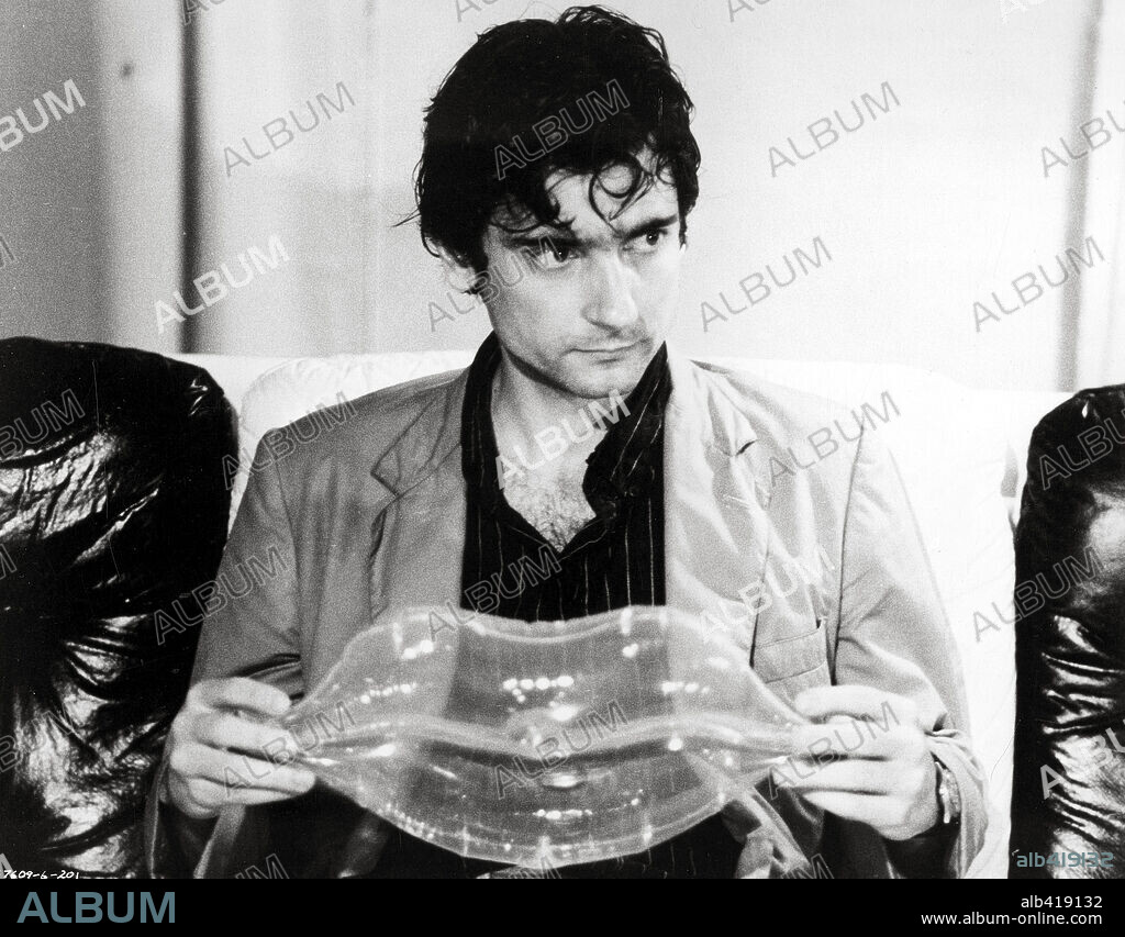 GRIFFIN DUNNE en JO, QUE NOCHE!, 1985 (AFTER HOURS), dirigida por MARTIN SCORSESE. Copyright WARNER BROTHERS.