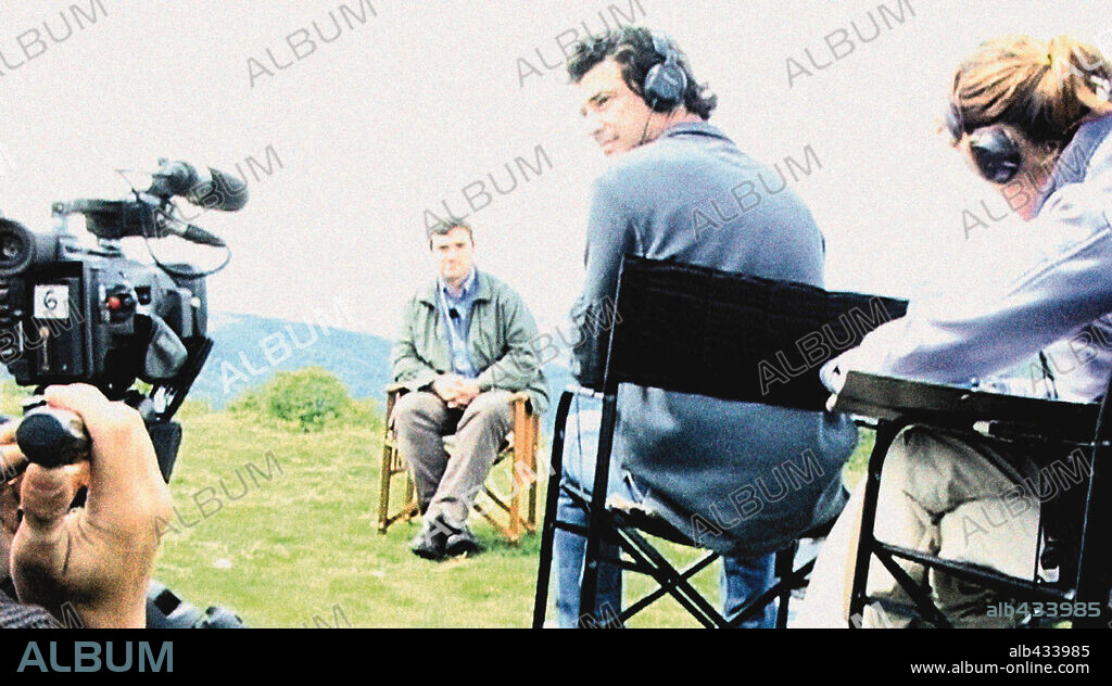 JULIO MEDEM in LA PELOTA VASCA. LA PIEL CONTRA LA PIEDRA, 2003, unter der Regie von JULIO MEDEM. Copyright ALICIA PRODUCE.