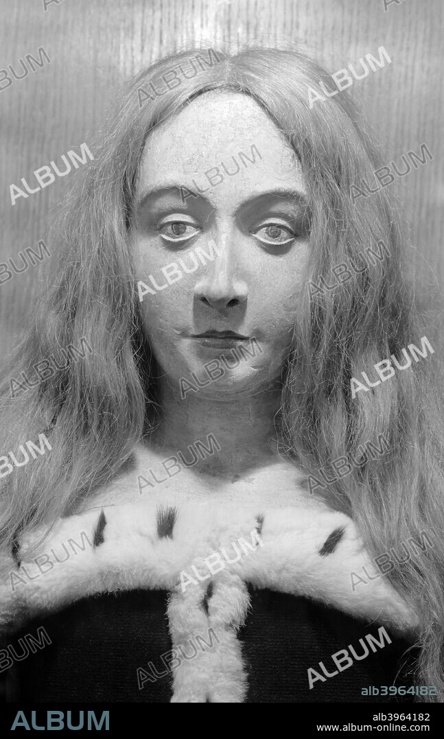 Royal funeral effigy of Elizabeth of York, Westminster Abbey, London, 1945-1980. Photograph taken 1945-1980 of a detail of the funerary effigy of Elizabeth of York (died 1503), wife of Henry VII, stored in the museum at Westminster Abbey. Such effigies were modelled during life or shortly after death.