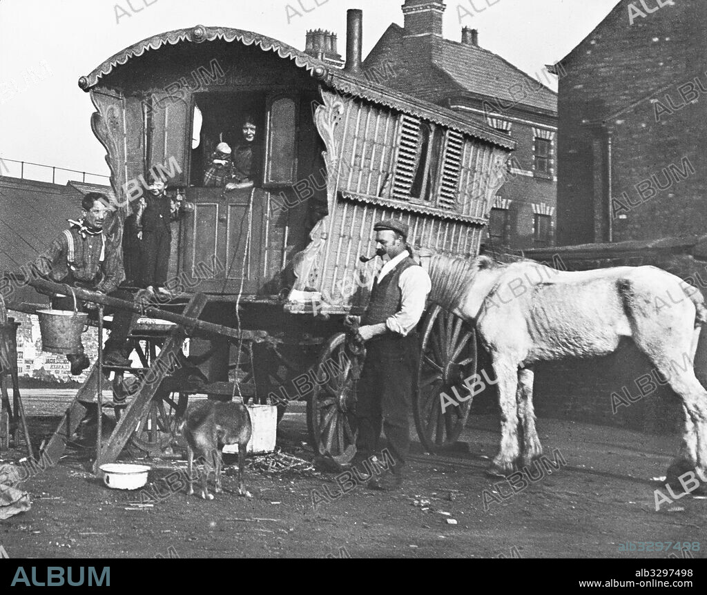 A Gypsy Family With Their Caravan. Widnes, Halton, c1910.