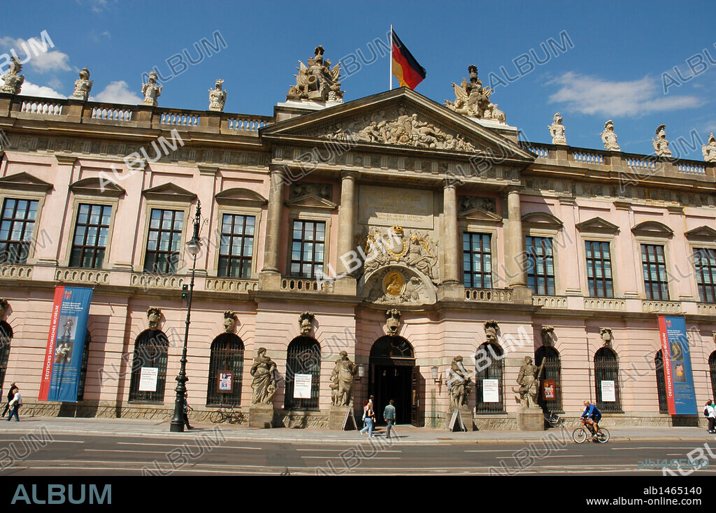 MUSEO HISTORICO ALEMAN (DEUTSCHES HISTORISCHES MUSEUM). Fundado en 1987. Exterior. BERLIN. Alemania.