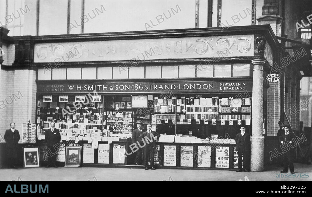 Smith's Newsagents on Victoria Station. Manchester, Centre  - c1910.