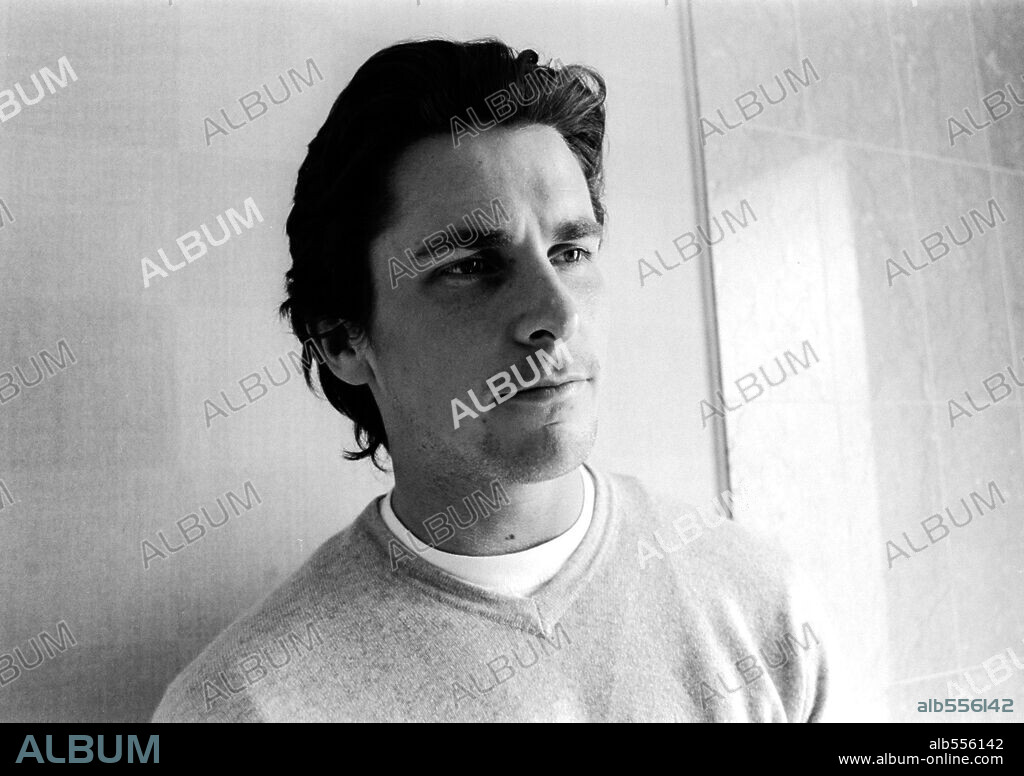 CHRISTIAN BALE. Jun 21, 2004; London, England, UK; (FILE PHOTO)  Portrait of British actor CHRISTIAN BALE. Mandatory Credit: Photo by Sarah Lee /eyevine/ZUMA Press. (©) Copyright 2004 by Sarah Lee /eyevine. 21/06/2004