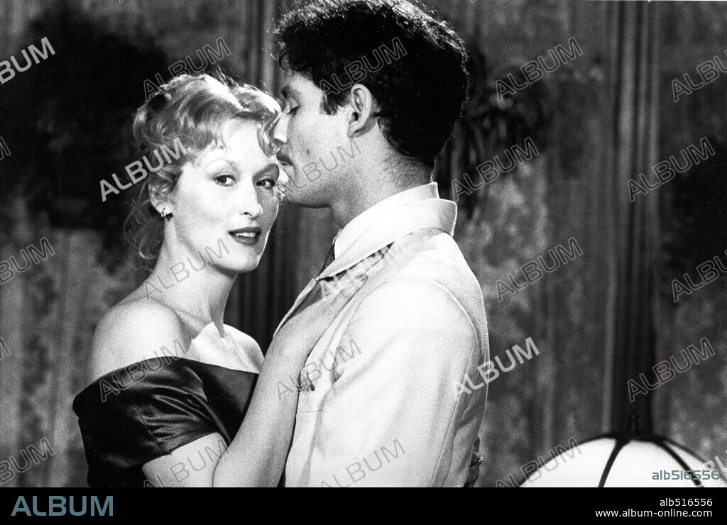 KEVIN KLINE y MERYL STREEP en LA DECISIÓN DE SOPHIE, 1982 (SOPHIE'S CHOICE), dirigida por ALAN J. PAKULA. Copyright ITC/UNIVERSAL.