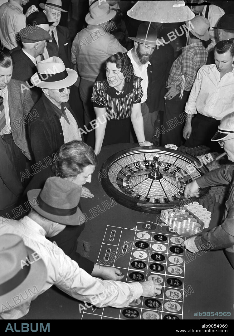 Roulette game, Las Vegas, Nevada, USA, Arthur Rothstein, U.S. Farm Security Administration, March 1940.