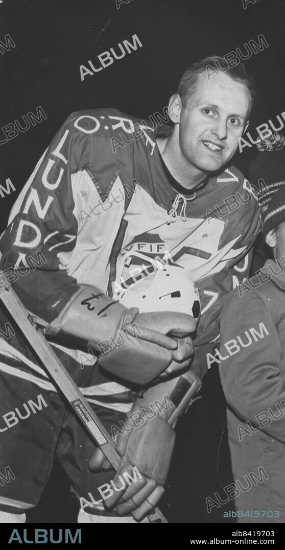 Göteborg - omkring 1965 - Ishockeyspelaren Owe Sterner - bror till Ulf Sterner *** Local Caption *** GP. KAMERAREPORTAGE.