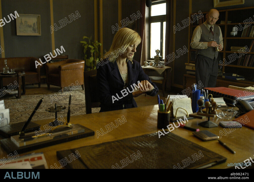 ANASTASIA HILLE en LOS ABANDONADOS, 2006 (THE ABANDONED), dirigida por NACHO CERDA. Copyright CASTELAO PRODUCCIONES, S.A./FILMAX.