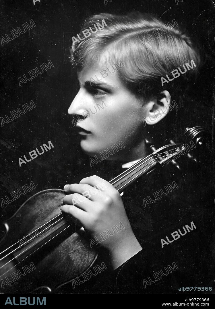 The violinist Yehudi Menuhin in an image dated around 1935 photo Alban.