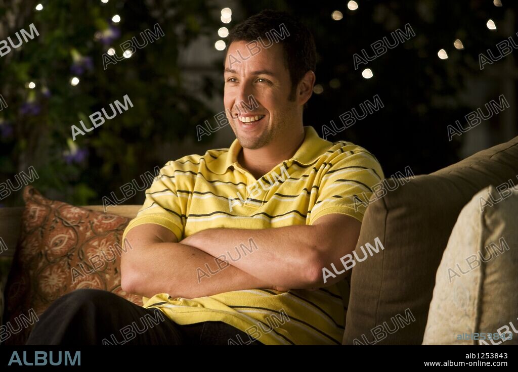 ADAM SANDLER en HAZME REIR [FUNNY PEOPLE], 2009 (FUNNY PEOPLE), dirigida por JUDD APATOW. Copyright UNIVERSAL PICTURES / BENNETT, TRACY.