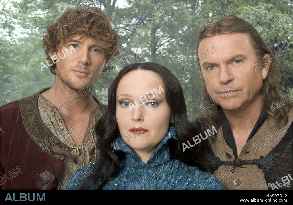 JOHN REARDON, MIRANDA RICHARDSON and SAM NEILL in MERLIN'S APPRENTICE, 2006 (MERLIN'S APPRENTICE-TV), directed by DAVID WU. Copyright HALLMARK.