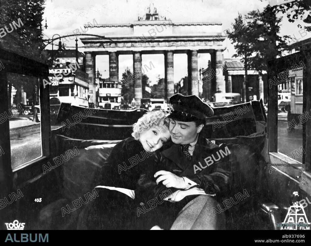 HERMANN THIMIG y MARTHA EGGERTH en EL AZUL DEL CIELO, 1932 (DAS BLAUE VOM HIMMEL), dirigida por VICTOR JANSON. Copyright AAFA-FILM AG.