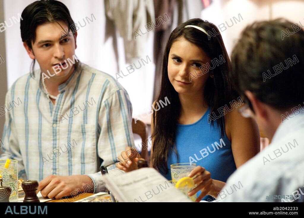 NINA DOBREV en LAS VENTAJAS DE SER UN MARGINADO, 2012 (THE PERKS OF BEING A WALLFLOWER), dirigida por STEPHEN CHBOSKY. Copyright SUMMIT ENTERTAINMENT.