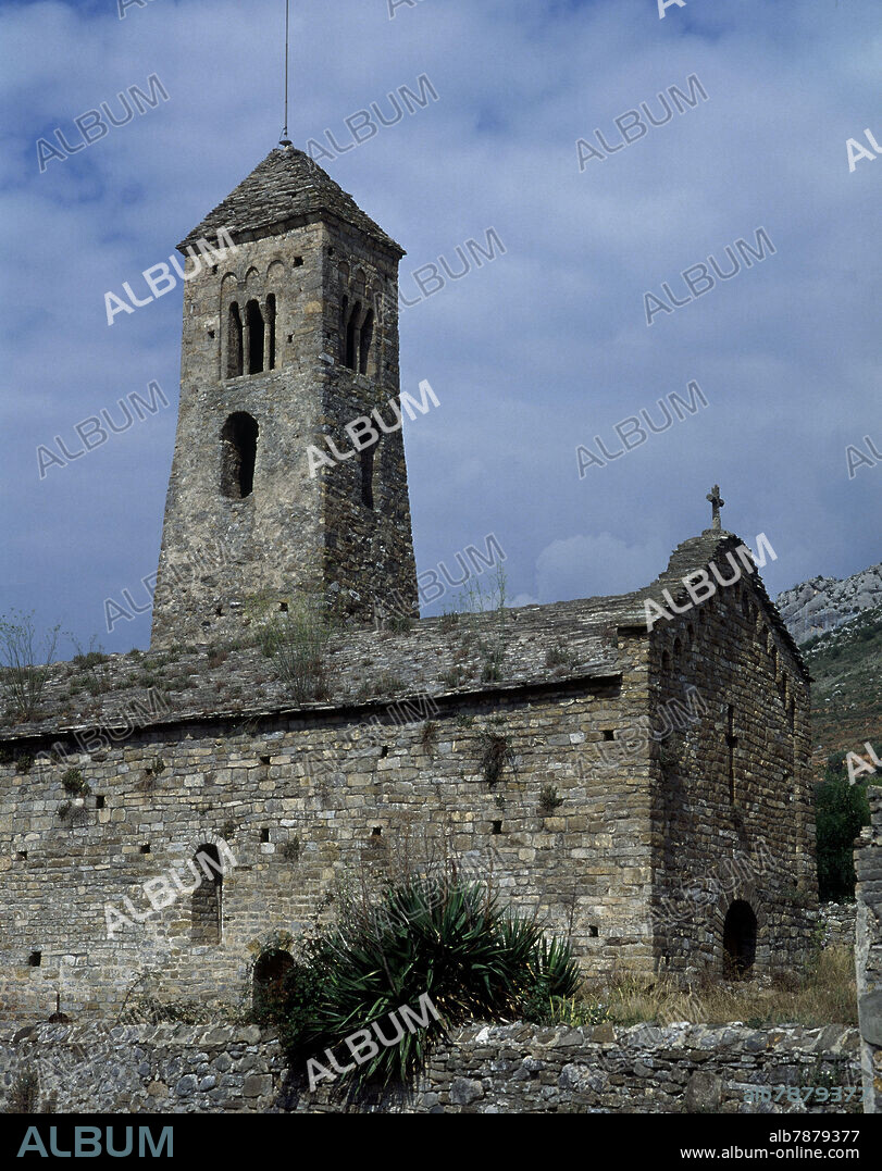 AUTOR LIBRE 01307. IGLESIA DE SAN CLEMENTE - SIGLO XI - ROMANICO LOMBARDO.