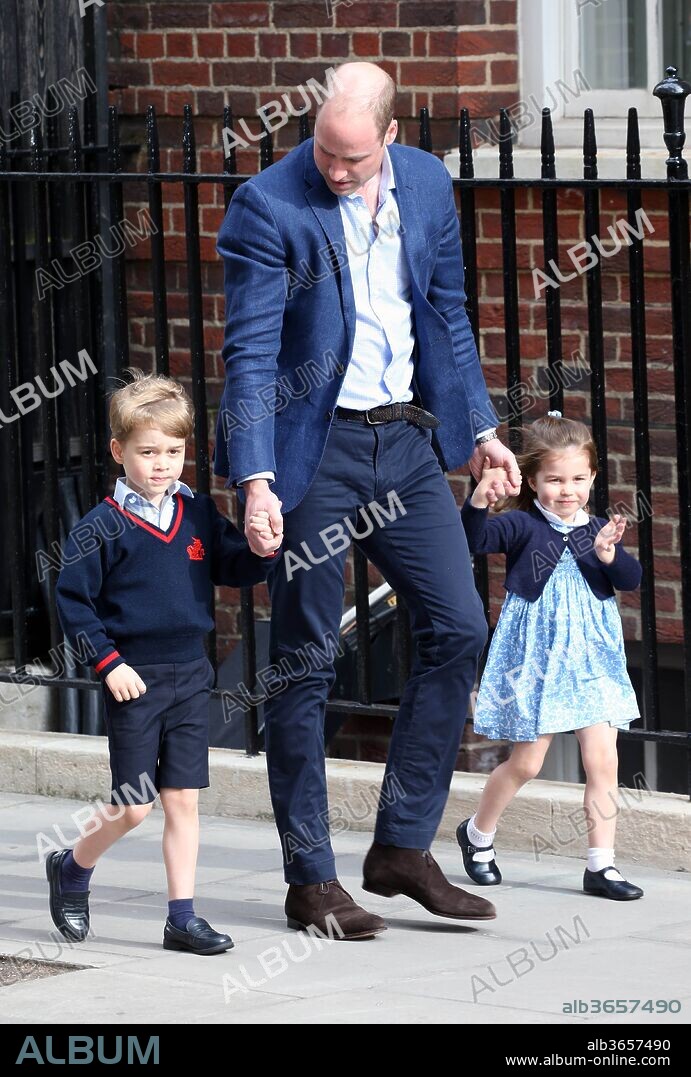 Prince William of Wales. April 23, 2018 - London, England, United Kingdom - Photo by: KGC-22/STAR MAX/IPx.2018.4/22/18.Prince William, Duke of Cambridge, Prince George and Princess Charlotte arrive at the Lindo Wing where Catherine, The Duchess of Cambridge (Kate Middleton), gave birth to their third child on April 23, 2018 in London, England. The Duchess of Cambridge gave birth to a boy at 11:01 BST, weighing 8lb 7oz. 23/04/2018