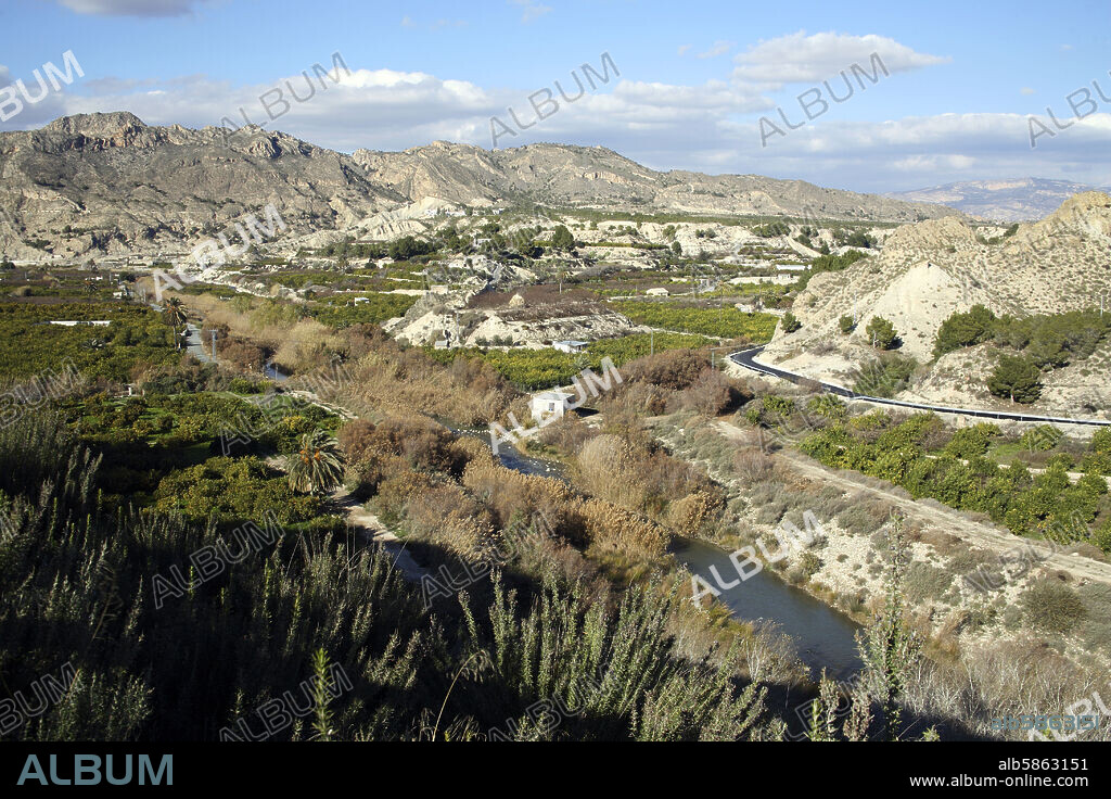 Valle de Ricote con río Segura y campos de cítricos (cerca de Ojós).