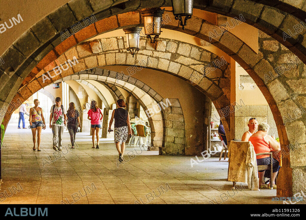 arcades of the Rambla de la Llibertat, Girona, Catalonia, Spain, Europe.