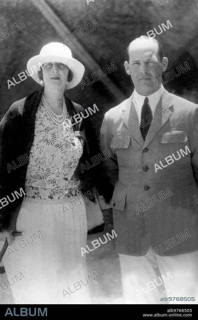 Jorge Ii de Grecia y su esposa en una imagen de 1923.