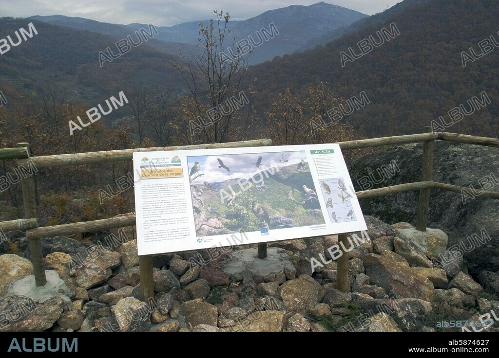 Valle del Jerte; Reserva Natural de "La Garganta de los Infiernos"; mirador y mapa explicativo.