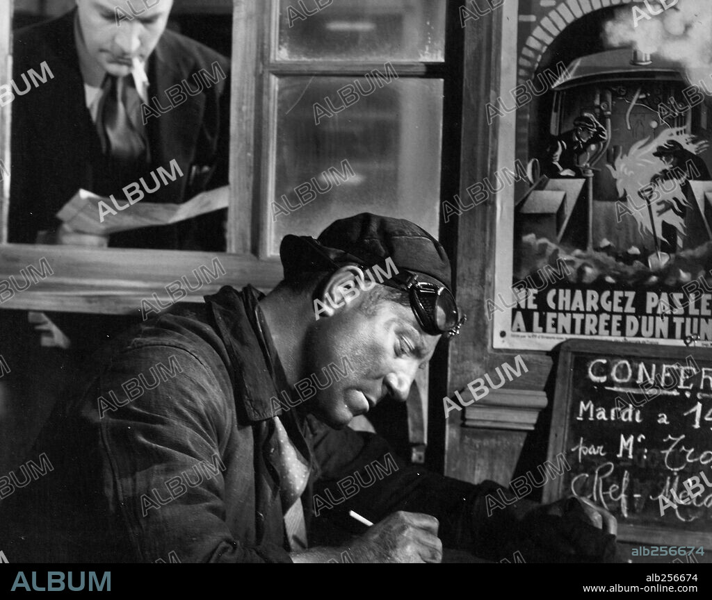 JEAN GABIN en LA BESTIA HUMANA, 1938 (LA BETE HUMAINE), dirigida por JEAN RENOIR. Copyright PARIS FILM.