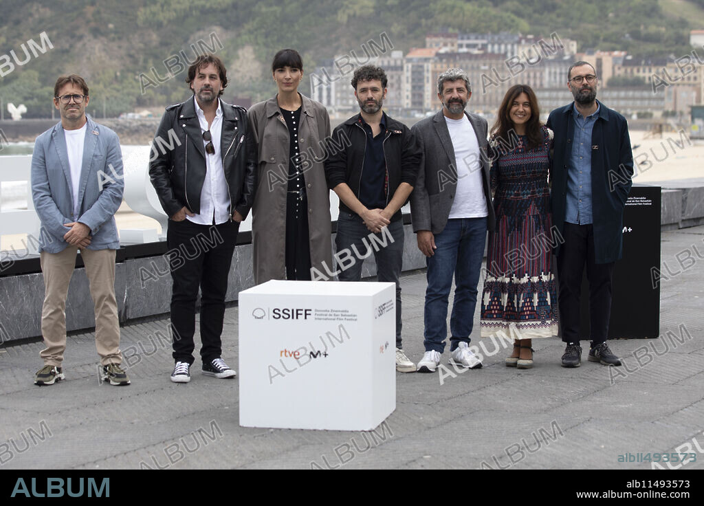 Melina Matthews, Jesus Carroza, Zoe Arnao, Luis Callejo, Ainhoa Santamaria, Maria Vazquez, Patricia Lopez Arnaiz, Rodrigo Sorogoyen, Isa Campo, Isaki Lacuesta, Alberto Rodriguez, Alberto Marini and Isa Peña attended 'Apagon / Offworld' Photocall during 70th San Sebastian International Film Festival at Kursaal Palace on September 24, 2022 in Donostia / San Sebastian, Spain.