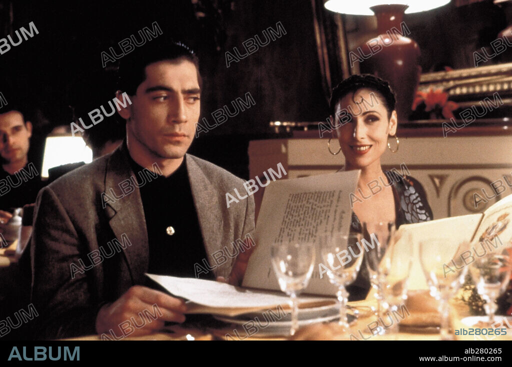 JAVIER BARDEM et MARIA BARRANCO dans BOCA A BOCA, 1995, réalisé par MANUEL GOMEZ PEREIRA. Copyright SOGETEL/BOCABOCA PRODUCCIONES, S.A.